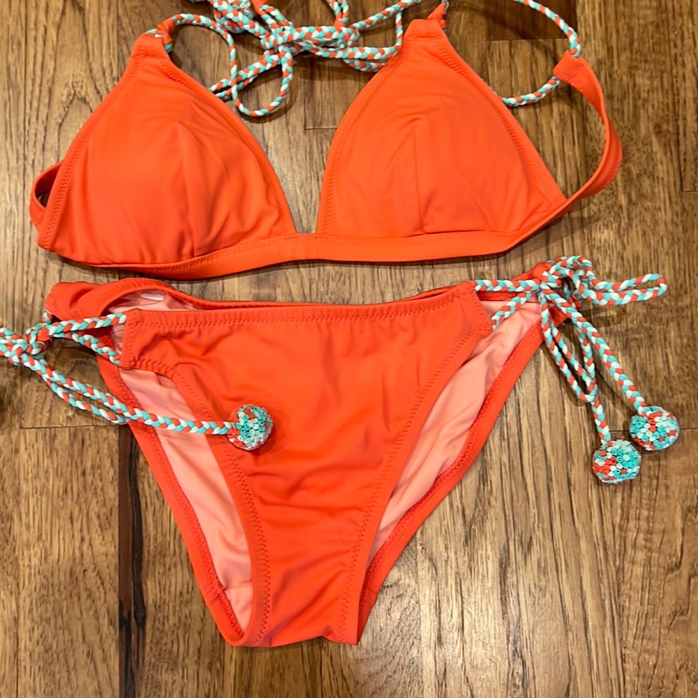 Victoria secret bikini set size M like new without damage